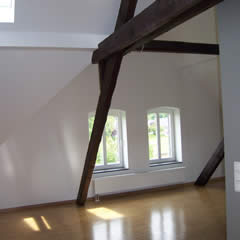 Wohnbereich mit Blick in den Garten 